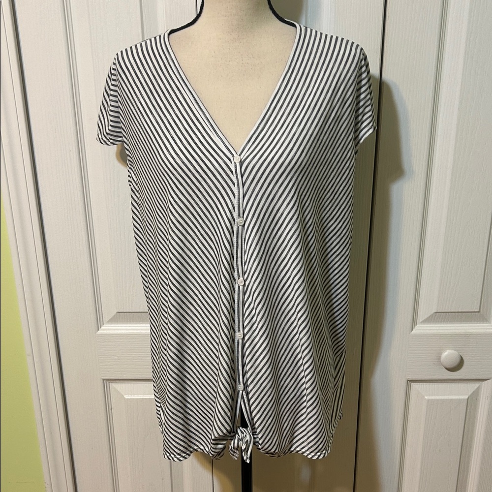 Max Studio Black and White Striped Button-Down Shirt